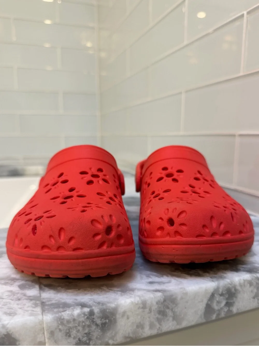 Kids Red Crocs Size J3 Clog Shoes